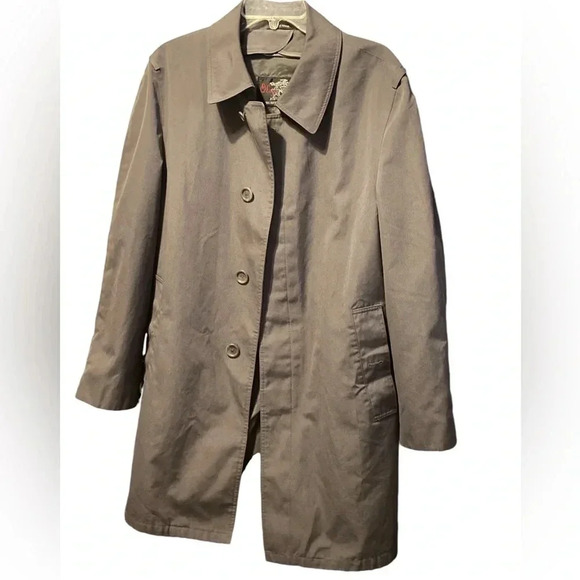 🌑 Very handsome mens coat by Oleg Cassini in gray size 38 🌑